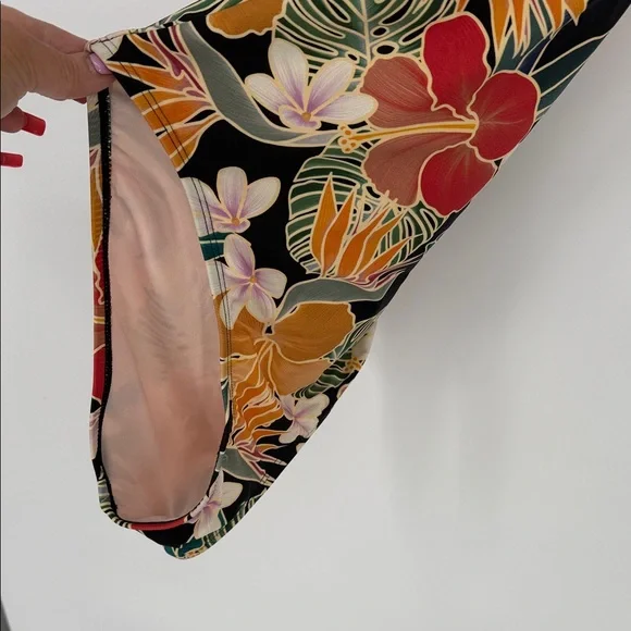 NWOT Hurley Tropical Floral One-Piece Swimsuit - Picture 8 of 10